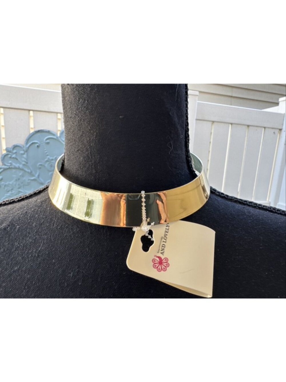 Shiny Gold Tone Choker Wide Band Collar Statement Necklace NEW - Picture 6 of 7